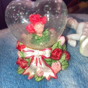 Vintage valentines globe